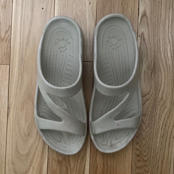 Dawgs Shoes - Women’s Dawgs sandals